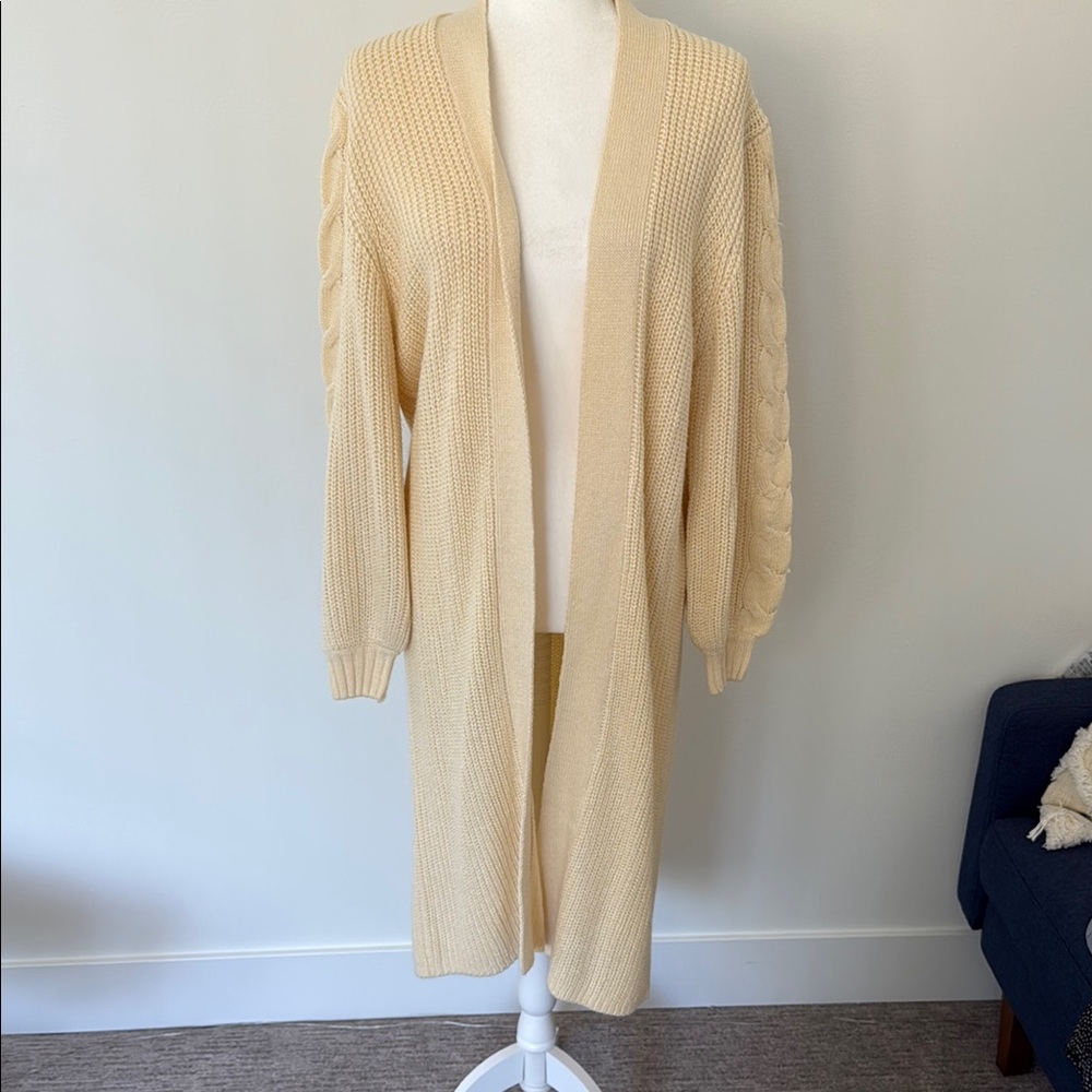 Elegant Cream Knit Cardigan